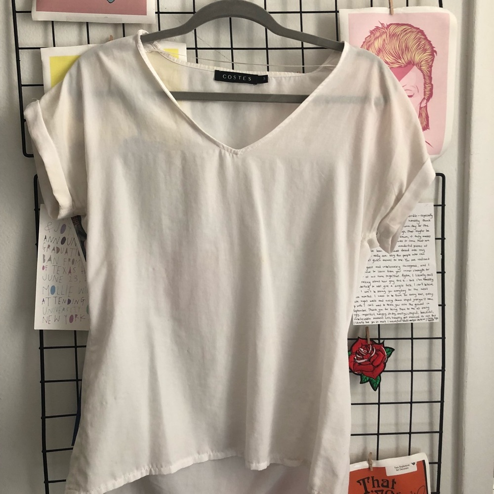 white tee